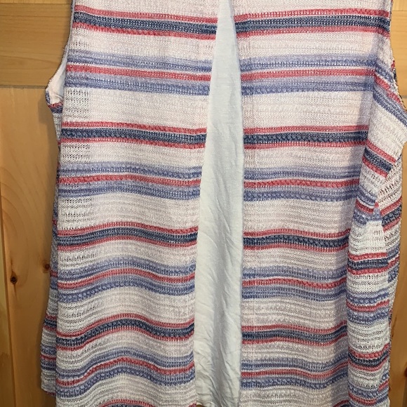 NEW! The Limited Tank with Flyaway Back Detail - Picture 5 of 10